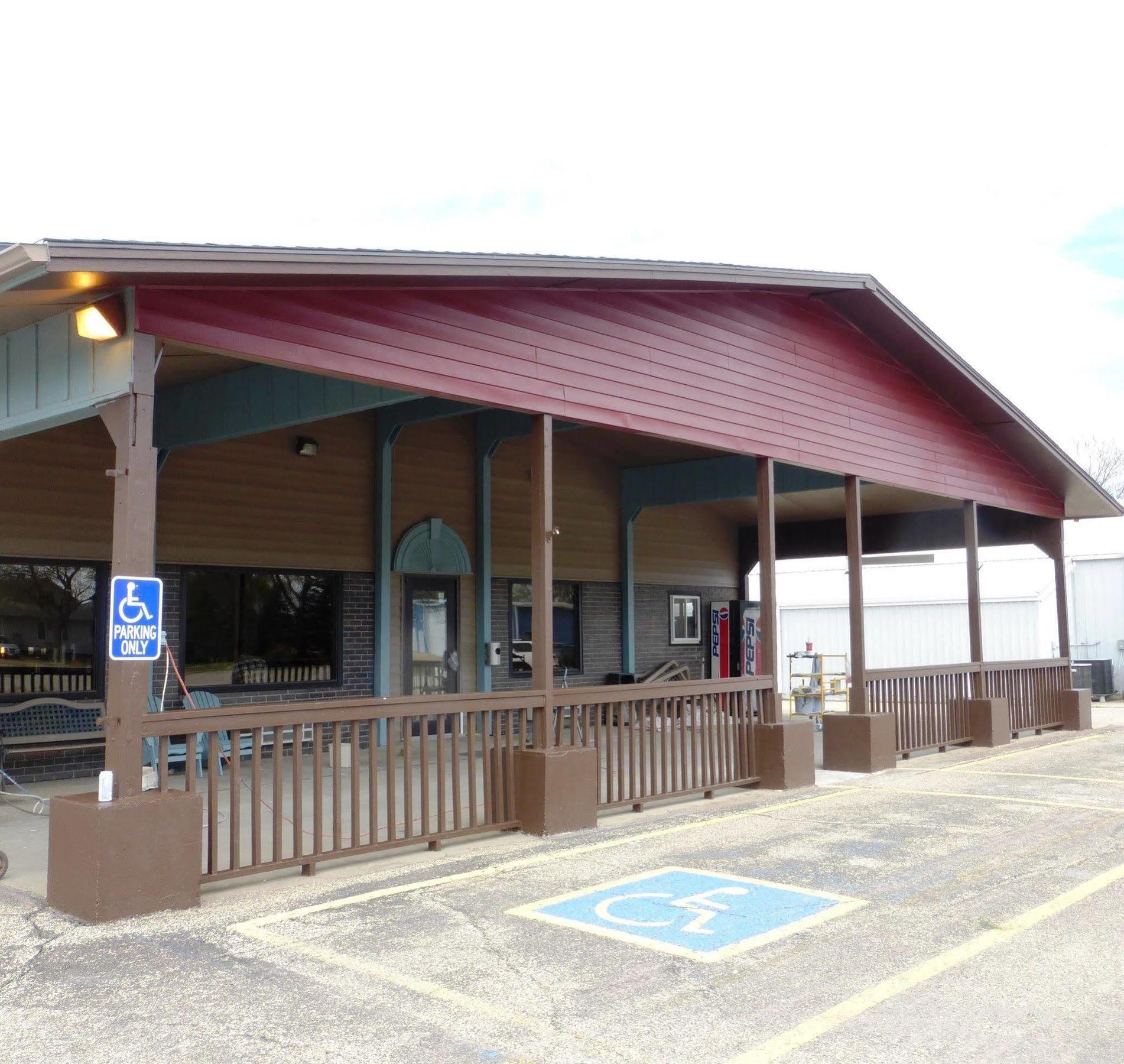 Red Roof Inn Vermillion - U Of South Dakota Екстериор снимка